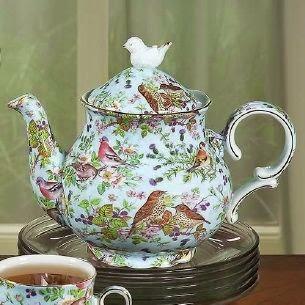 Servir el té. . . Servir el té. . .