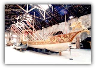 Un poema de Guillermo Carnero Un poema de Guillermo Carnero