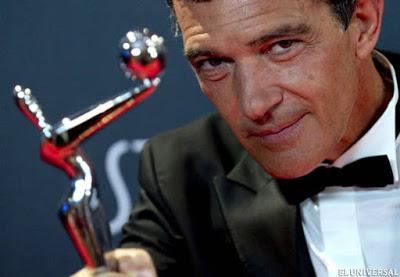 El aplaudido discurso de Antonio Banderas en los Premios Platino