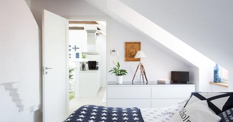 Pequeño ático con amplia terraza interiores espacios pequeños estilo y diseño nórdico escandinavo distribución diáfana Diseño de interiores de lofts y áticos decoración en blanco Decoración de interiores cocinas pequeñas cocinas blancas blog decoracion interiores Pequeño ático con amplia terraza interiores espacios pequeños estilo y diseño nórdico escandinavo distribución diáfana Diseño de interiores de lofts y áticos decoración en blanco Decoración de interiores cocinas pequeñas cocinas blancas blog decoracion interiores