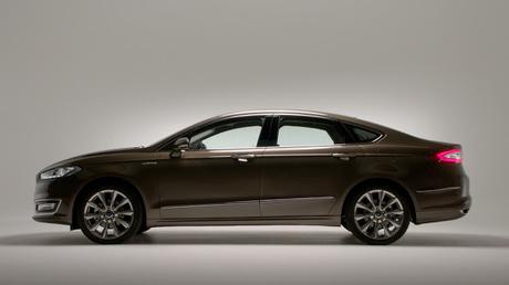 MOVEment: II Spot For Mondeo Vignale