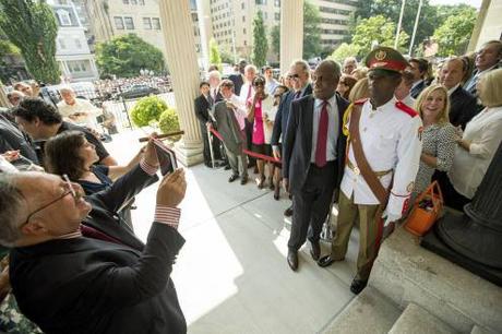 Danny Glover celebra inicio de una “nueva narrativa” entre Estados Unidos y Cuba