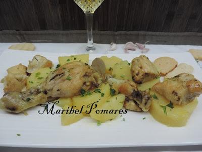 Pollo con patatas a la importancia. Pollo con patatas a la importancia.