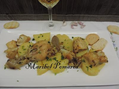 Pollo con patatas a la importancia. Pollo con patatas a la importancia.