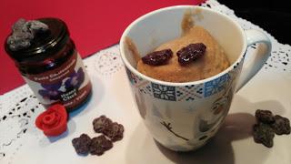 Mug cake de violetas