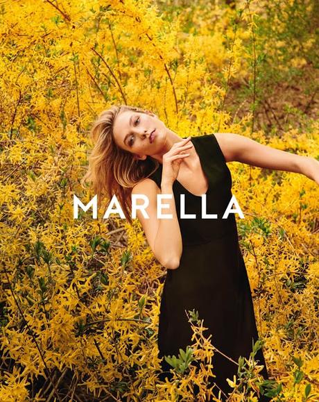 Karlie Kloss posa con su belleza natural para la campaña de otoño de Marella