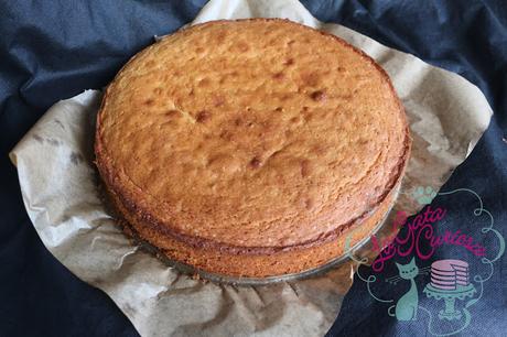 BIZCOCHO DE CARDAMOMO Y LIMA BIZCOCHO DE CARDAMOMO Y LIMA