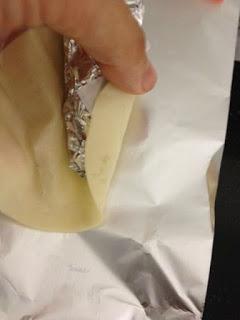 MINI CUCURUCHOS DE PIÑA , GAMBAS Y SALSA ROSA MINI CUCURUCHOS DE PIÑA , GAMBAS Y SALSA ROSA