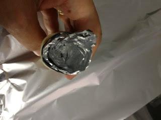 MINI CUCURUCHOS DE PIÑA , GAMBAS Y SALSA ROSA MINI CUCURUCHOS DE PIÑA , GAMBAS Y SALSA ROSA