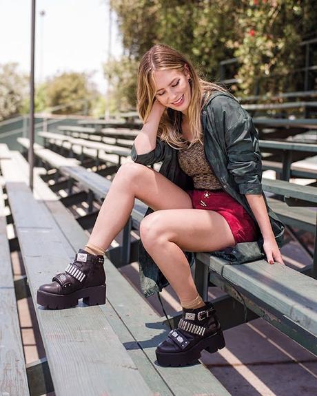 Dylan Penn protagoniza la portada de ASOS Magazine para el mes de septiembre Dylan Penn protagoniza la portada de ASOS Magazine para el mes de septiembre