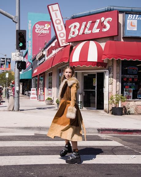 Dylan Penn protagoniza la portada de ASOS Magazine para el mes de septiembre Dylan Penn protagoniza la portada de ASOS Magazine para el mes de septiembre