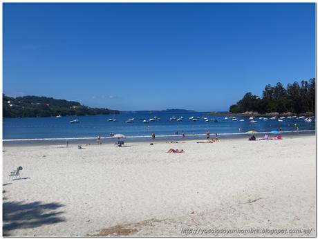 La misma playa pero hacia la boca de la ría La misma playa pero hacia la boca de la ría