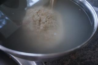 Gluten casero de harina integral y blanca