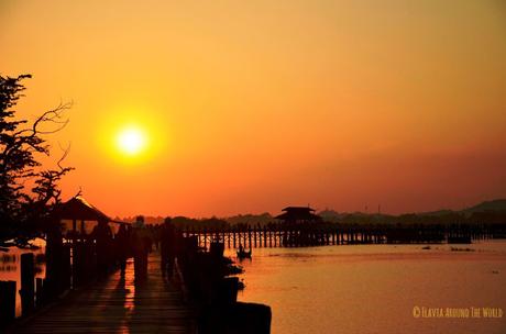 Atardecer en el puente U Bein Atardecer en el puente U Bein