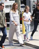 PRIMERAS IMÁGENES DE QUEEN LATIFAH Y JENNIFER GARNER EN EL SET DE MIRACLES FROM HEAVEN