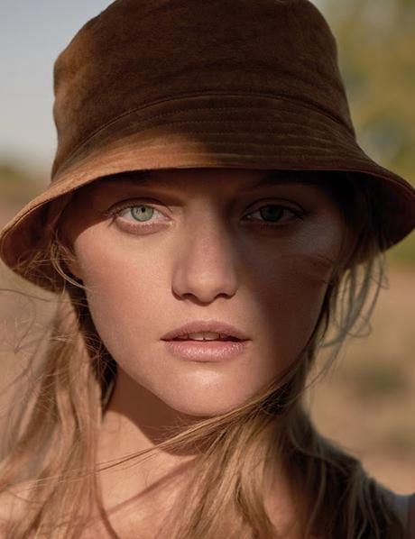 Gemma Ward es una belleza natural en la portada y editorial de Russh