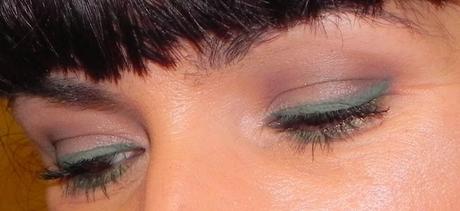 Verde militar y rojo (look y outfit) Verde militar y rojo (look y outfit)