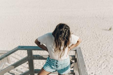 Flying Point Beach Flying_Point_Beach-The_Hamptons-Striped_Shorts-Saylor_NY-Espadrilles-Beach_Look-Chloe_Girls-Outfit-Revolve_In_The_Hamptons-40