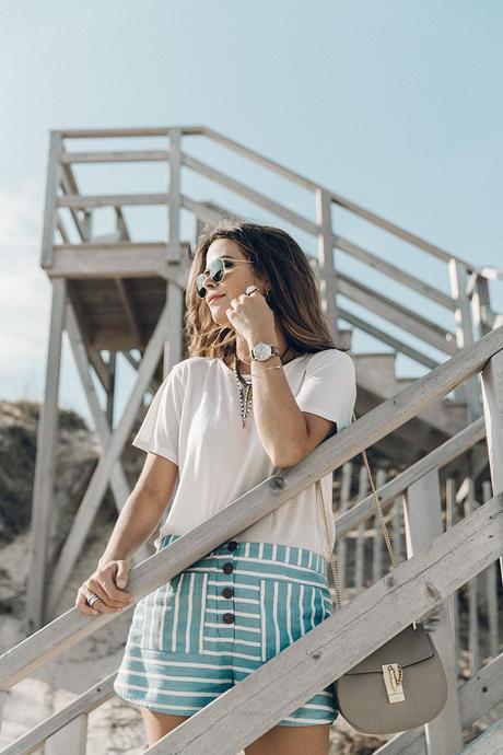 Flying Point Beach Flying_Point_Beach-The_Hamptons-Striped_Shorts-Saylor_NY-Espadrilles-Beach_Look-Chloe_Girls-Outfit-Revolve_In_The_Hamptons-18