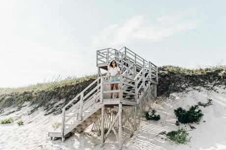 Flying Point Beach Flying_Point_Beach-The_Hamptons-Striped_Shorts-Saylor_NY-Espadrilles-Beach_Look-Chloe_Girls-Outfit-Revolve_In_The_Hamptons-29