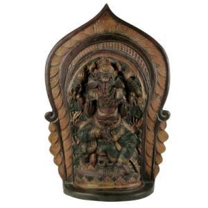 Ganesha - El que elimina los obstáculos El tántrico Ganesha se encuentra en otros países del sudeste asiático tiene ecos en Java también. Una estatua de Ganesha siglo 13 de Bara en el este de Java lo representa tanto como creador y destructor de obstáculos. Con los años, las excavaciones han arrojado varias imágenes de Ganesha por toda la isla.