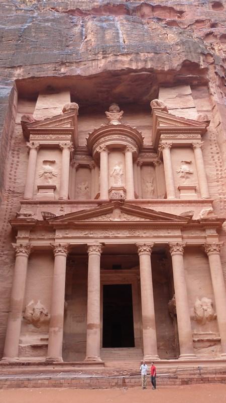 La fachada del Tesoro en Petra