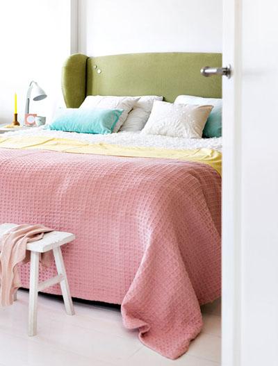 Saboreando los pasteles. Saboreando los pasteles.