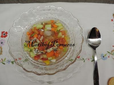 Ensalada de verano con boquerones en vinagre. Ensalada de verano con boquerones en vinagre.