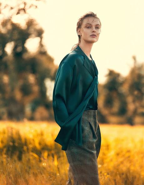 Frida Gustavsson luce moda de otoño en una nueva editorial para ELLE Suecia