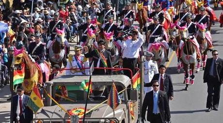 Desfilar… ¿hasta cuándo? Desfilar… ¿hasta cuándo?