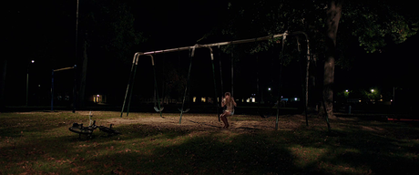 It follows - 2014 It follows - 2014