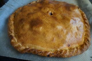 Empanada de atun y mariscos