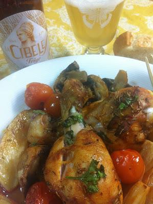 Muslitos De Pollo Asados Con Tomatitos Y Champiñones Muslitos De Pollo Asados Con Tomatitos Y Champiñones