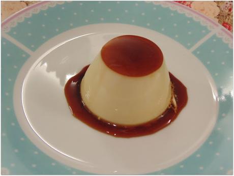 Panna cotta a la vainilla y caramelo