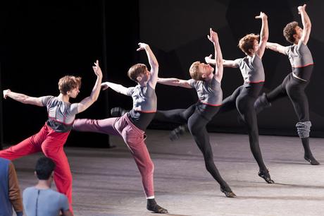 Cuando la bailarina se convierte en diseñadora, Janie Taylor Cuando la bailarina se convierte en diseñadora, Janie Taylor