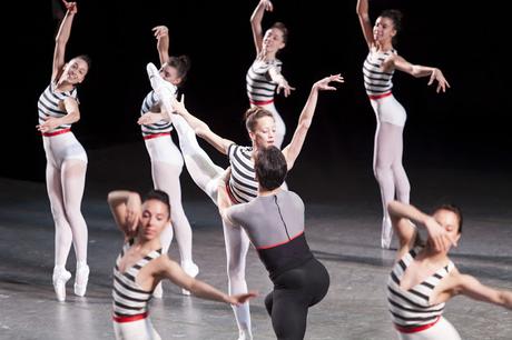 Cuando la bailarina se convierte en diseñadora, Janie Taylor Cuando la bailarina se convierte en diseñadora, Janie Taylor