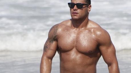 Ronnie se une a la moda de los “shores” que bajan de peso Ronnie se une a la moda de los “shores” que bajan de peso