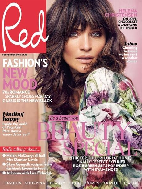 Helena Christensen posa con diseños de Gucci para Red Magazine