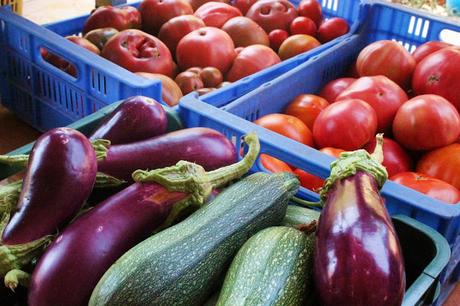 Ensalada de tomates (de verdad) con calamares a la plancha Ensalada de tomates (de verdad) con calamares a la plancha