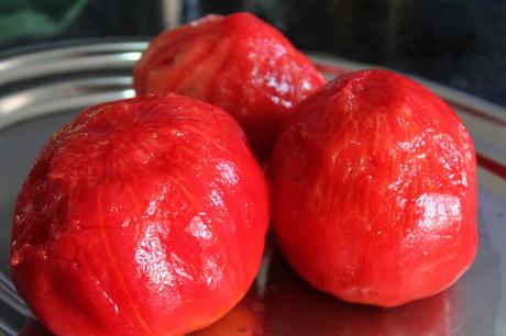 Ensalada de tomates (de verdad) con calamares a la plancha Ensalada de tomates (de verdad) con calamares a la plancha
