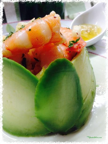 Ensalada de aguacate y langostinos con su salsa Ensalada de aguacate y langostinos con su salsa