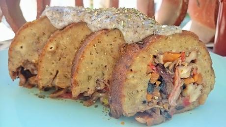Redondo de seitán con relleno de verduras Redondo de seitán con relleno de verduras