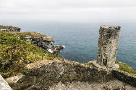 Senda costera: De Cabo Mayor a la Virgen del Mar Faro de Cabo Mayor