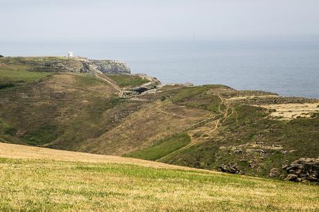 Senda costera: De Cabo Mayor a la Virgen del Mar Faro de Cabo Mayor