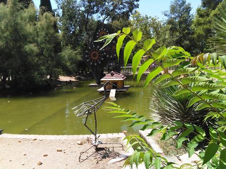 EXPOSICIÓN ESCULTURAS DE HIERRO RECICLADO DE JESUS GUALLAR. JARDÍN BOTÁNICO, ZARAGOZA