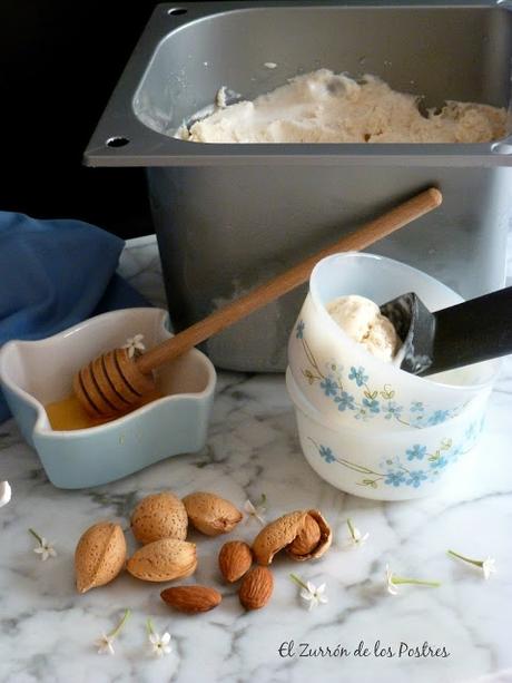 Helado de Queso fresco, Miel y Praliné de Almendras