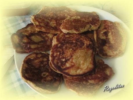 PANQUEQUES DE PLATANO MACHO PANQUEQUES DE PLATANO MACHO