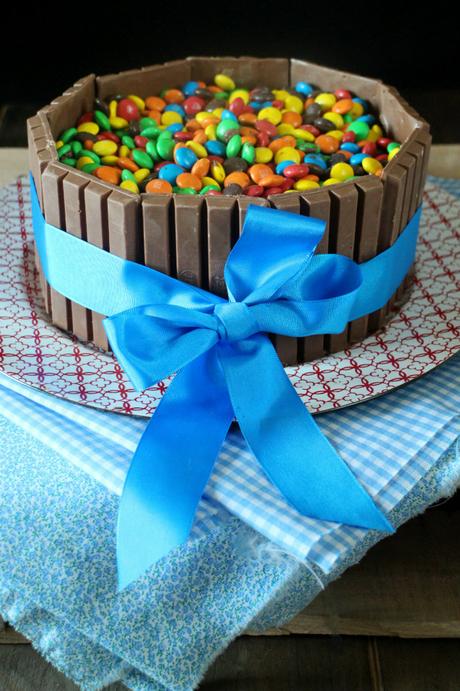 Tarta de Kit Kat y M&M´s tarta-kit-kat, kit-kat, m&m, tarta-cumpleaños
