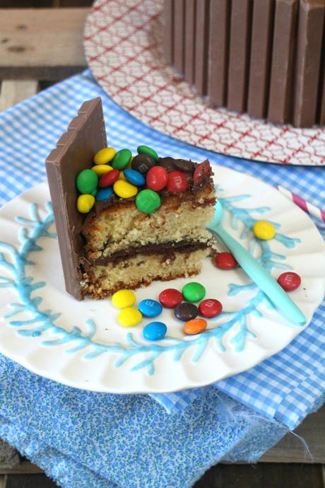 Tarta de Kit Kat y M&M´s tarta-kit-kat, kit-kat, m&m, tarta-cumpleaños