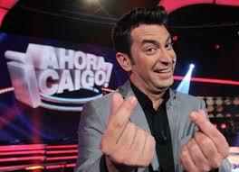 LOS NUEVOS BUFONES, O DAME PAN ... Y PARTICIPO EN LO QUE QUIERAS LOS NUEVOS BUFONES, O DAME PAN ... Y PARTICIPO EN LO QUE QUIERAS